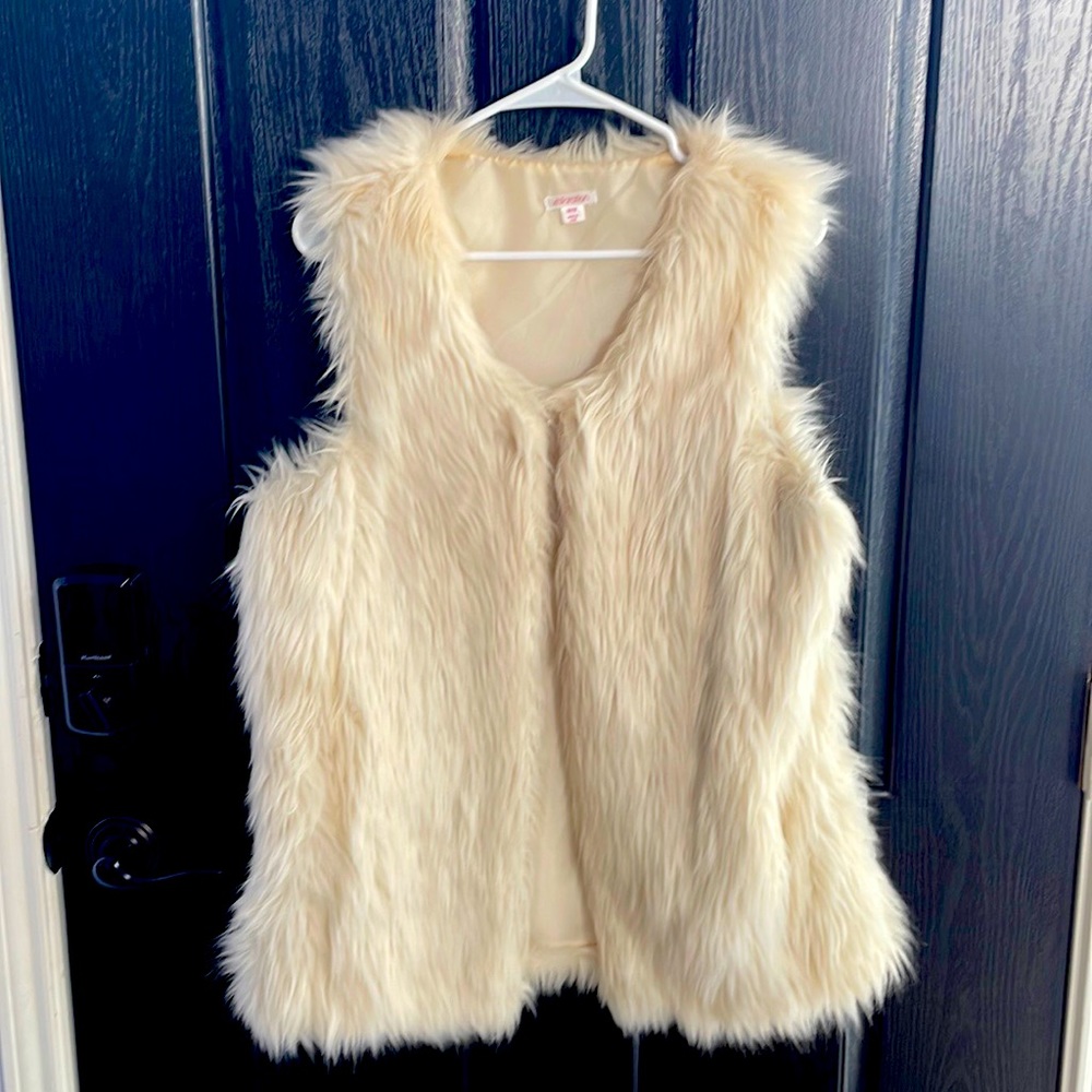 Faux fur vest